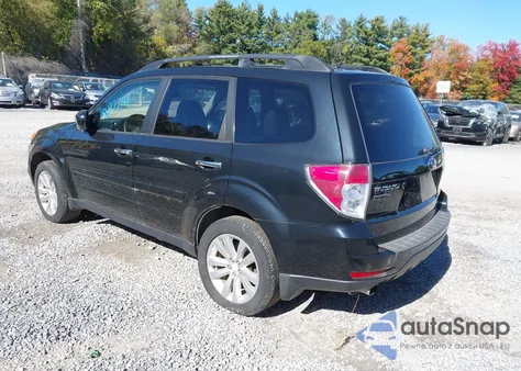 2011 Subaru Forester 2.5X Limited z USA, uszkodzony, nr VIN JF2SHAEC7BH779946